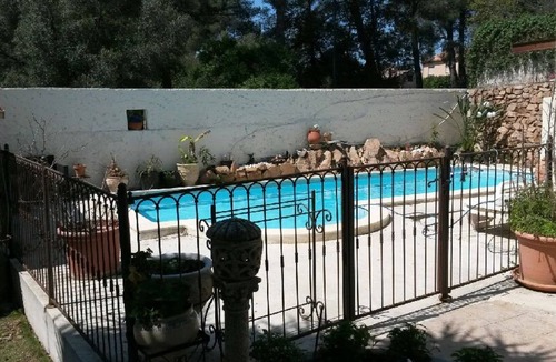 La Garde Apartment | Villa Lysa studio in character house private pool