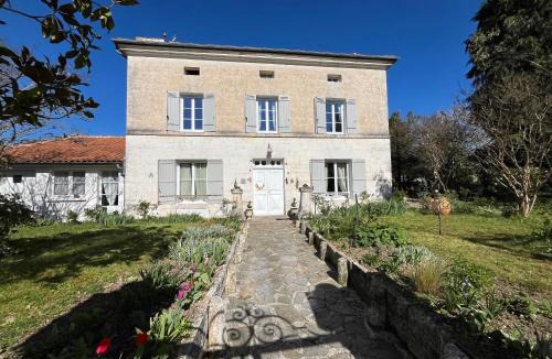 Brantome-en-Perigord Bed & Breakfast | Villa Médicis
