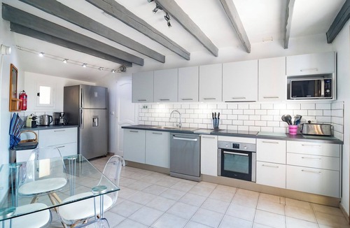 Saint-Martin-de-Londres Villa | Villa Mas de Bouis - Beautiful large holiday home with views