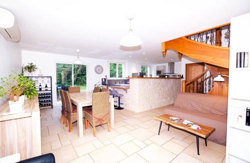 Castelnau-de-Montmiral Villa | Villa Maurine - Pool & Spa & Fitness