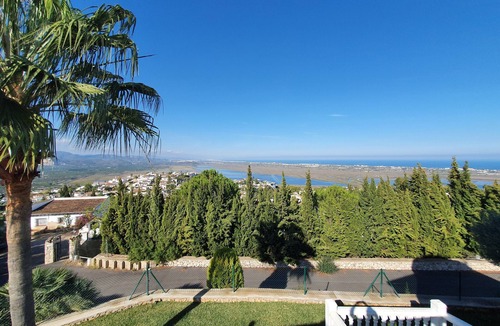 Monte Pego Villa | Villa 'Ma-Nita' with Sea View, Wi-Fi, and Air Conditioning