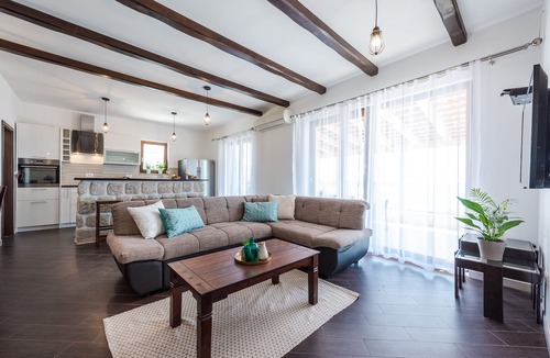 Zupa dubrovacka Apartment | Villa Made 4U - Deluxe Four Bedroom Apartment with Terrace and Sea View