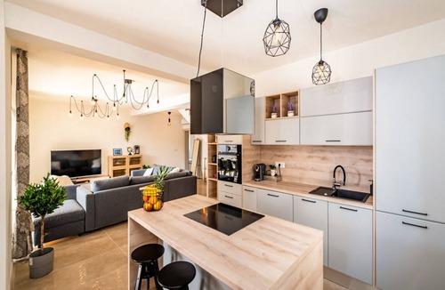 Biograd na Moru Villa | Villa Magali - Five Bedroom Villa, Sleeps 12