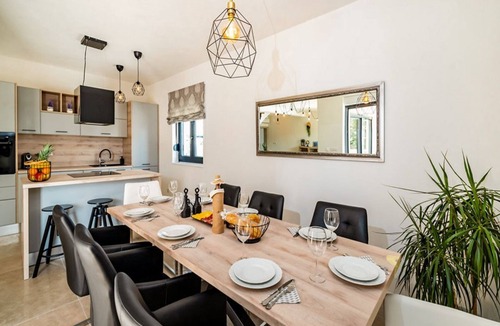 Biograd na Moru Villa | Villa Magali - Five Bedroom Villa, Sleeps 12