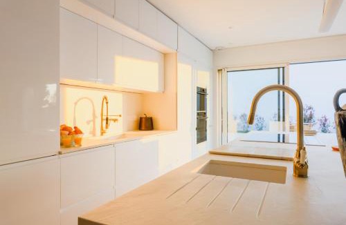 Le Bernard Villa | Villa magnifique climatisée 4 chambres, 4 salles de bain avec piscine chauffée, salle de sport proche mer