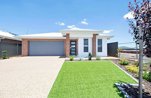 Dubbo House | Villa Magnolia Summar