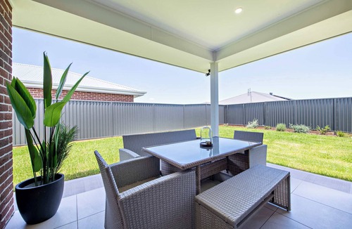 Dubbo House | Villa Magnolia Summar