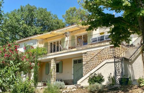 Entrecasteaux Villa | Villa Magrado