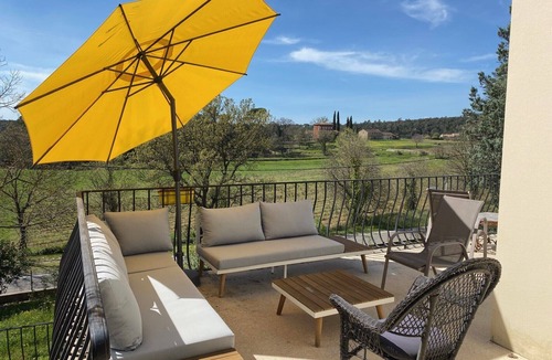 Entrecasteaux Villa | Villa Magrado