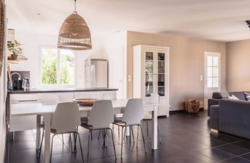 Cesseras Villa | VILLA MAISONBLANCHE