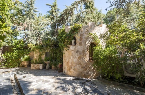 Las Rozas de Madrid Villa | Villa Majadahonda - Six Bedroom Villa, Sleeps 12