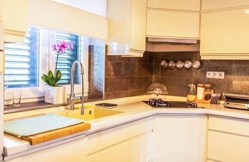 Poljica Villa | Villa Majia - Four Bedroom Villa, Sleeps 10