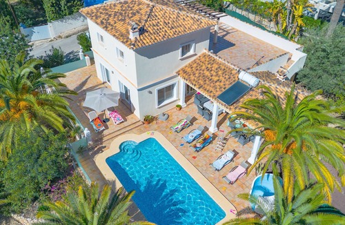 Pinar del Advocat Villa | Villa Malibu - PlusHolidays