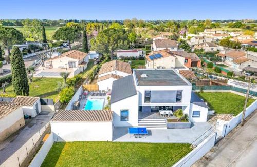 Le Cailar Villa | Villa Manade by Villa Plus