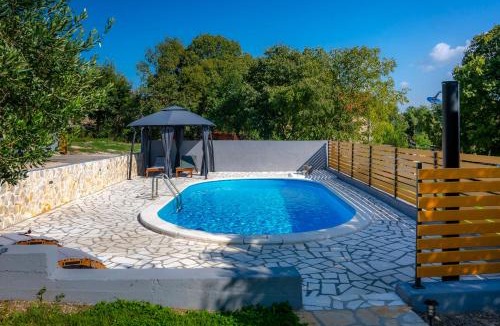 Skradin Villa | Villa Manda Adriatic heated pool