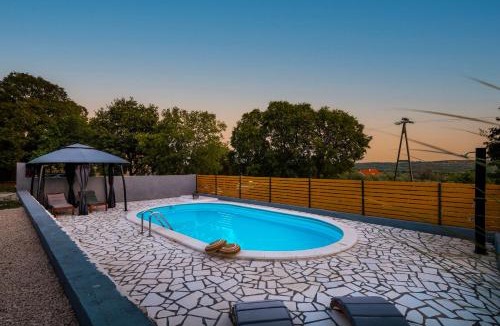 Skradin Villa | Villa Manda Adriatic heated pool