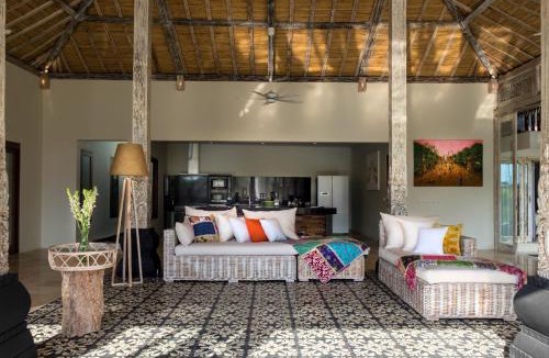 Berawa Villa | Villa Manggala - 13 mins walk to Berawa Beach