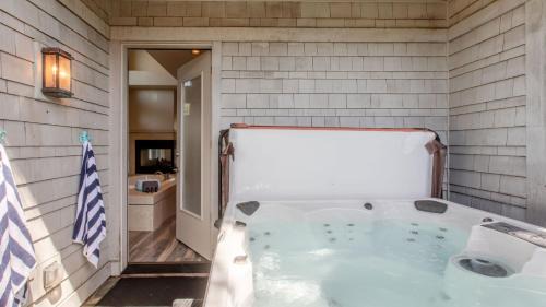 Manzanita House | Villa Manzanita by AvantStay