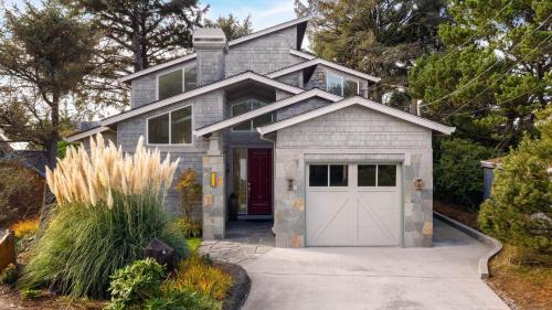 Manzanita House | Villa Manzanita by AvantStay