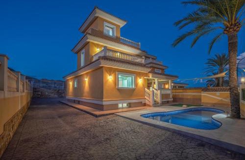 Coveta Fuma Villa | Villa María