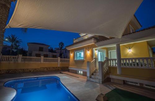 Coveta Fuma Villa | Villa María