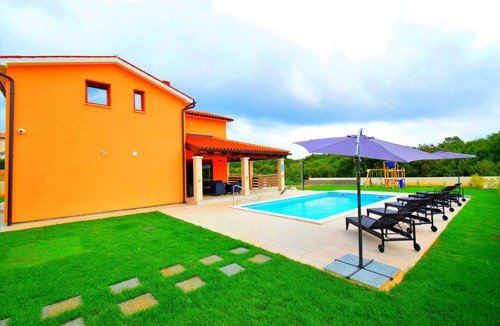 Stokovci Villa | Villa Mara-Cosy villa with private pool, ideal for family vacation