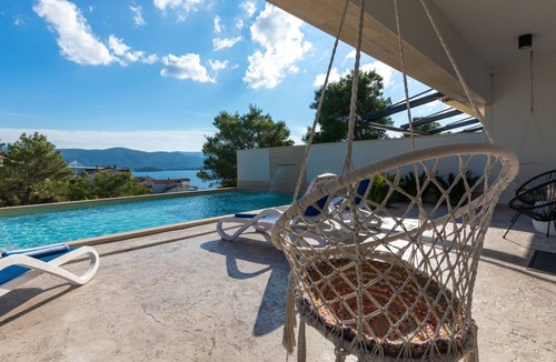 Komarna Villa | Villa Mara in Komarna by Villas Guide