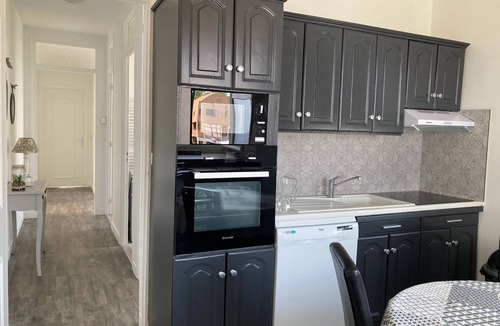 Maubuisson House | VILLA MARBOEUF IDYLLIC BEACHFRONT LOCATION