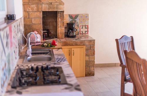 Skatari Villa | Villa Maredi with outdoor summer kitchen