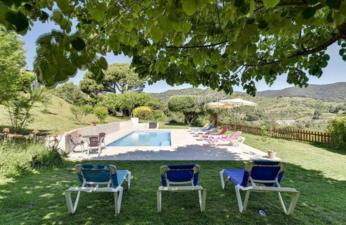 Calella Villa | Villa Margot with a very large garden, private poo
