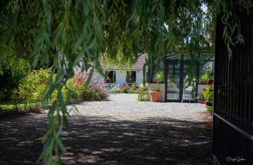 Ponts-et-Marais Bed & Breakfast | villa marguerite 65 rue legout lesage 76260 ponts et marais