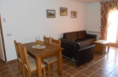 La Virgen de la Vega Apartment | Villa Maria