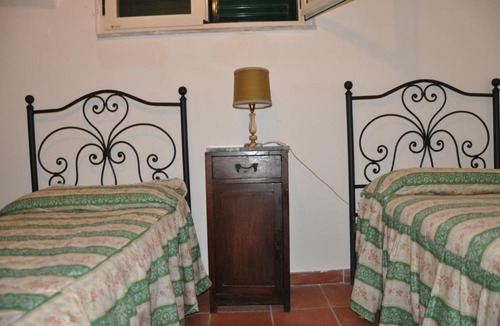 Galliciano Villa | Villa Marie Rose