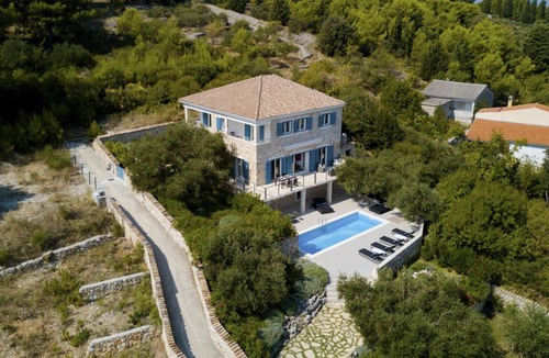 Prvic Luka Villa | Villa Mariella - Five Bedroom Villa, Sleeps 10