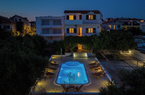 Pirovac House | Villa Marija-Beach house with private pool
