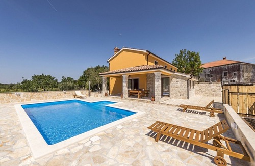 Vrsar Villa | Villa Marija with Private Pool in Klostar
