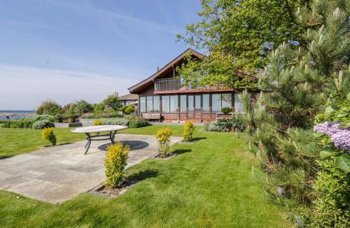 Barrow-in-Furness House | Villa Marina