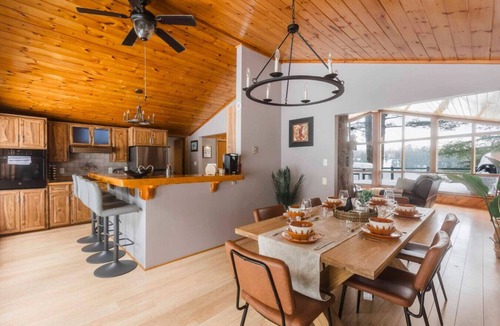 Bala House | Villa Marina Haven|BBQ|Firepit|Waterfront|Cozy