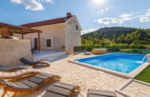 Zazablje Villa | Villa Marina Neretva by Villas Guide
