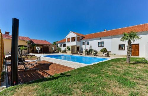Benkovac Villa | Villa Marinic with private pool , Zadar county