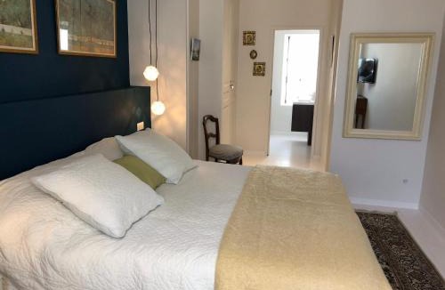 Amboise House | Villa Mary