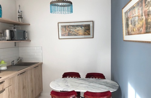 Amboise House | Villa Mary