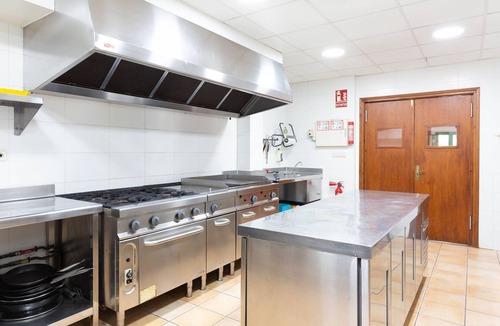Palafolls Villa | Villa 'Mas Tortós' with Mountain View, Private Garden and Barbecue