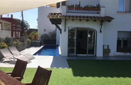 Masnou House | Villa Masnou Homelydays