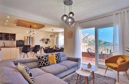 Duce Villa | Villa Matan with a private 28m2 pool, billiards, table tennis, darts, PS5, only 250m from the sandy beaches