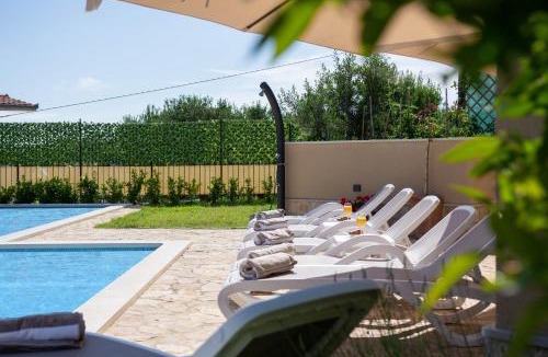 Zrnovnica Villa | Villa MATER - luxuriously equipped villa with a 15m long swimming pool