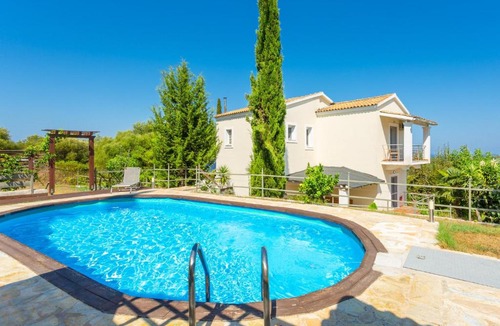 Sfakera Villa | Villa Mavrikia