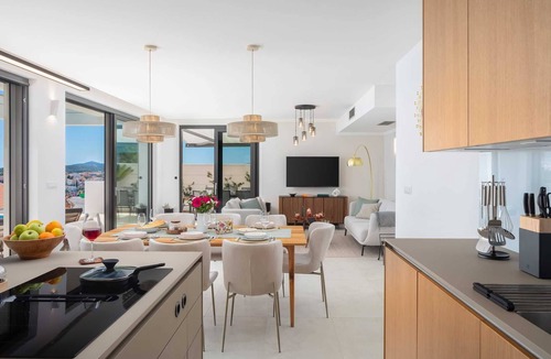 Okrug Gornji Villa | Villa Maxime with Heated Pool