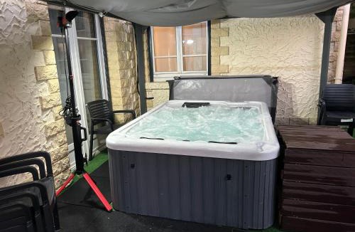 Villemoisson-sur-Orge Villa | Villa Maxonale près de Paris avec Piscine Chauffée, Sauna et Jacuzzi