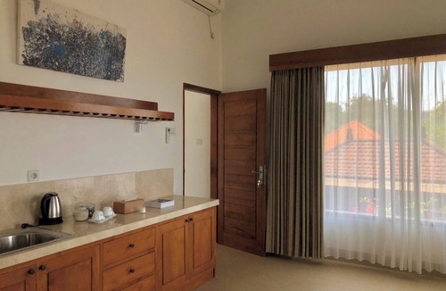 Candi Dasa Villa | Villa Maya Bali 3,229 sq ft villa ocean view breakfast included NEW !